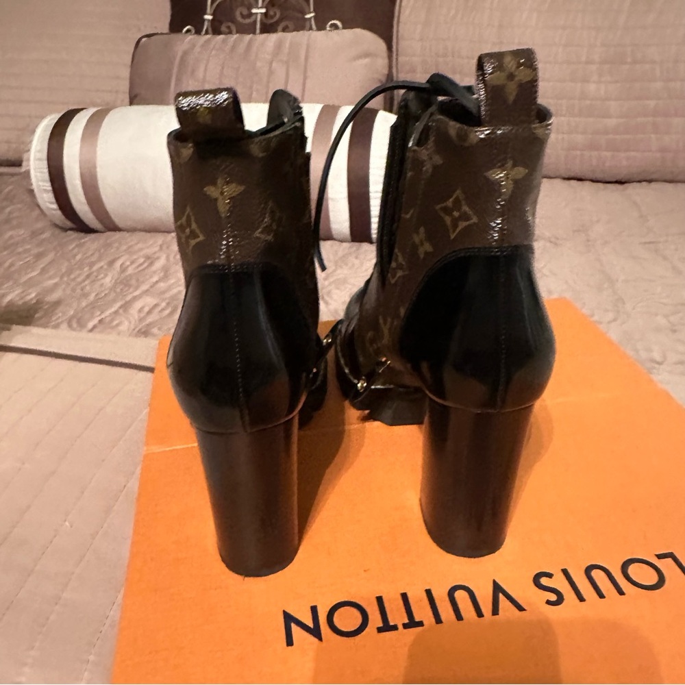 Louis Vuitton Star Trail Ankle Boots- Size 8 1/2 - Picture 8 of 8